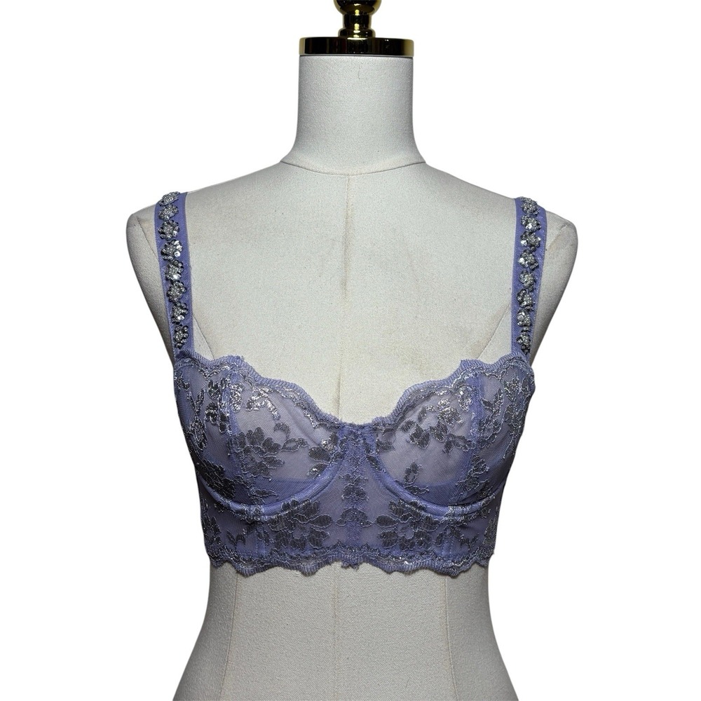 Victoria's Secret Bra 32C Lilac Color With Silver Floral Lace Bralette